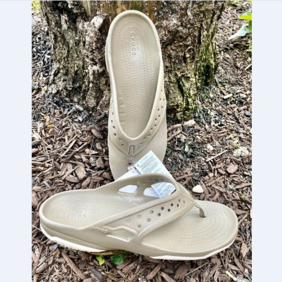 crocs swiftwater deck flip